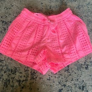 Preppy vineyard vines shorts